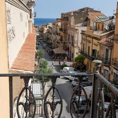 Corso Garibaldi - Castellammare Flats Apartment