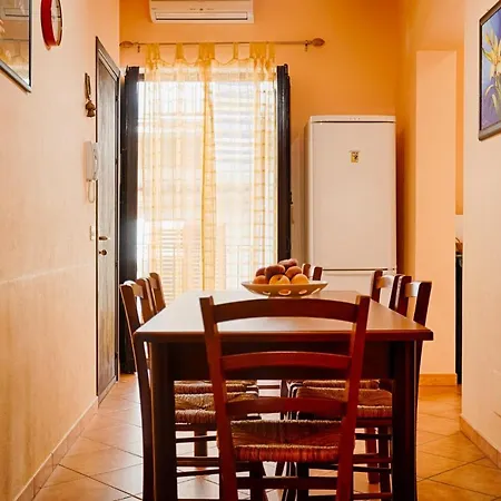 Corso Garibaldi - Castellammare Flats * Castellammare del Golfo